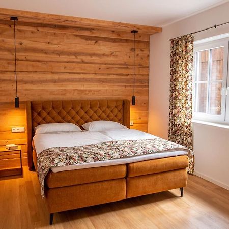 Vierseitenhof Appartements Бург Екстериор снимка