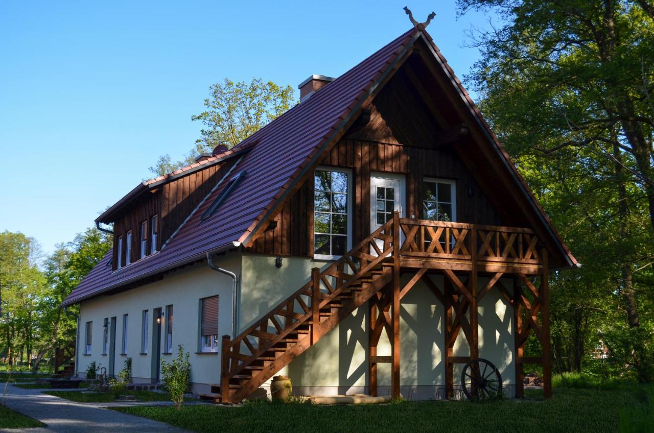 Vierseitenhof Appartements Бург Екстериор снимка