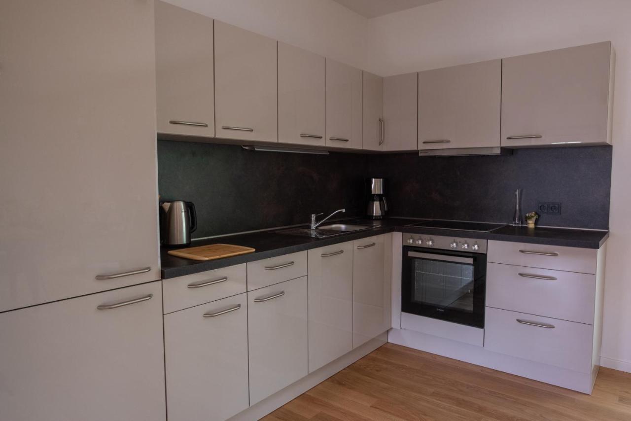 Vierseitenhof Appartements Бург Екстериор снимка