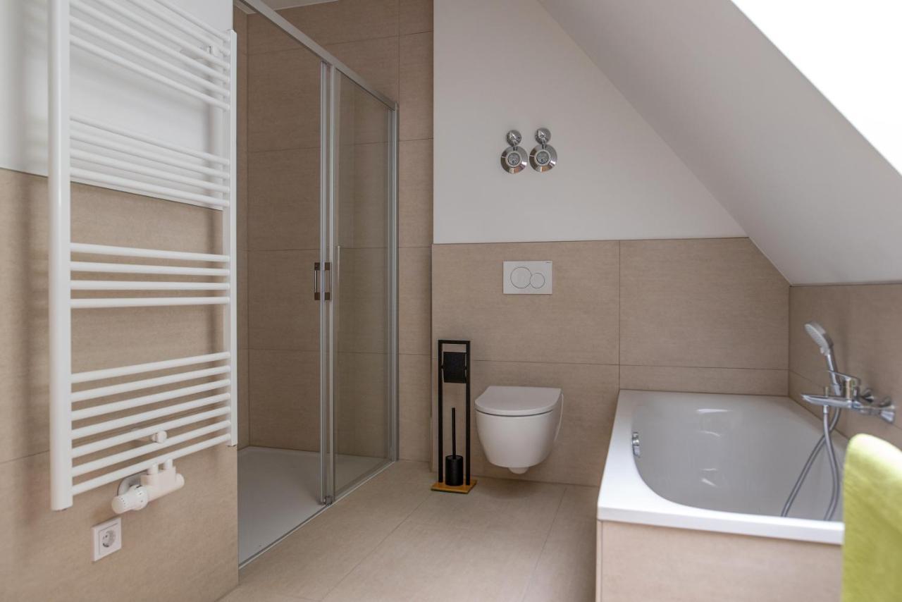 Vierseitenhof Appartements Бург Екстериор снимка