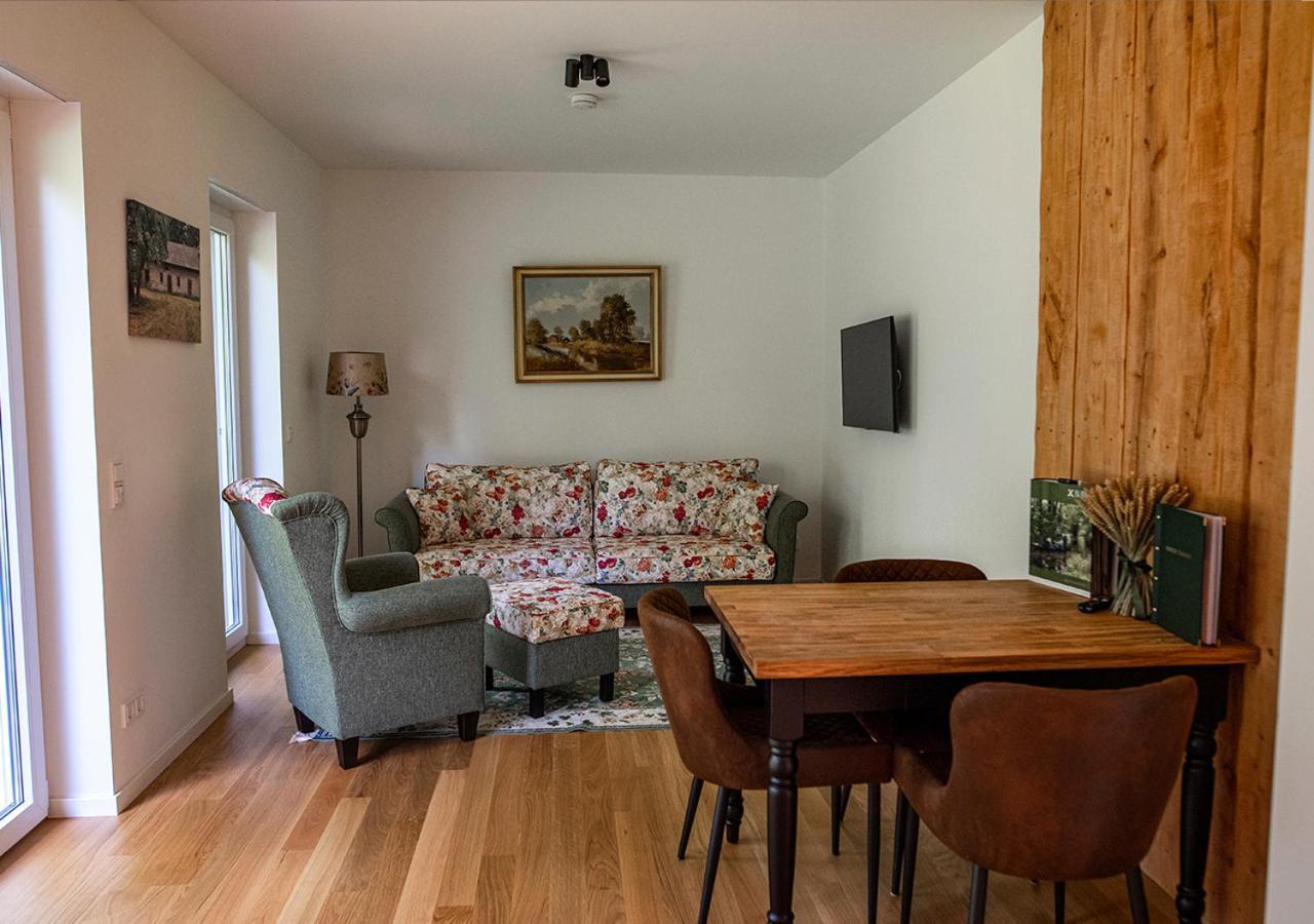 Vierseitenhof Appartements Бург Екстериор снимка