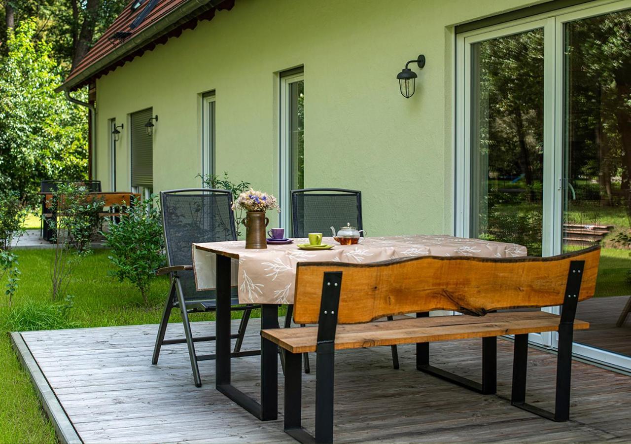 Vierseitenhof Appartements Бург Екстериор снимка