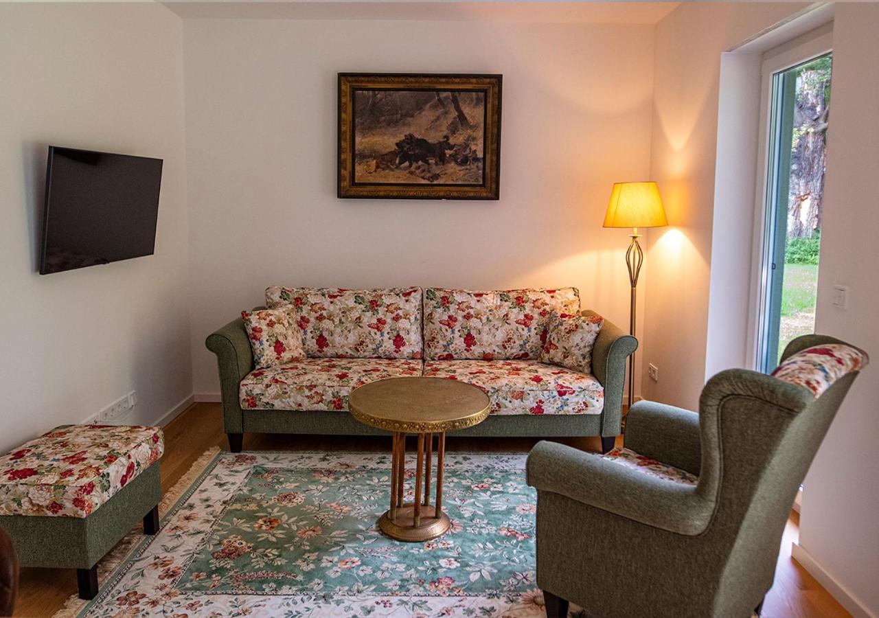 Vierseitenhof Appartements Бург Екстериор снимка