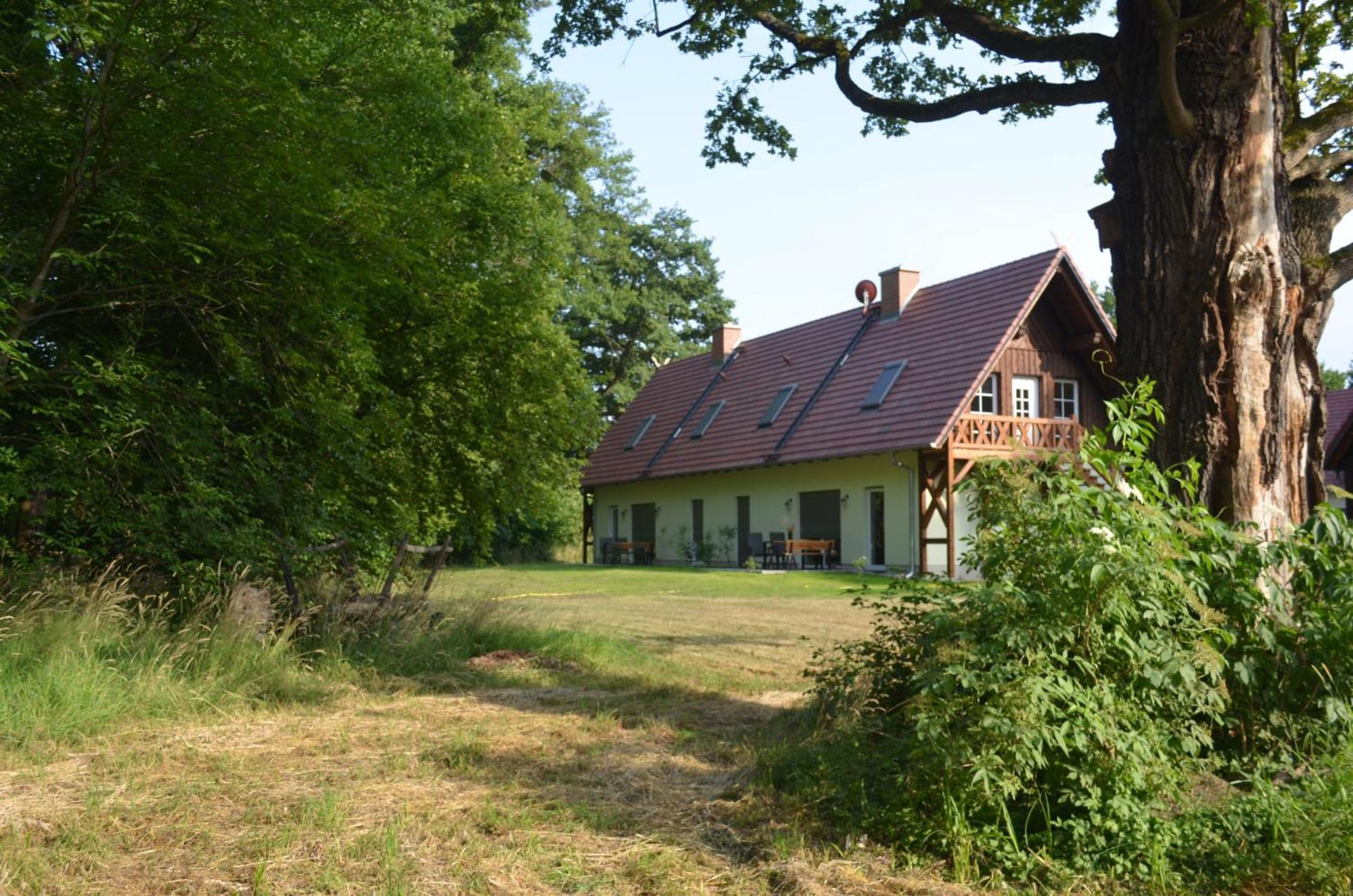 Vierseitenhof Appartements Бург Екстериор снимка