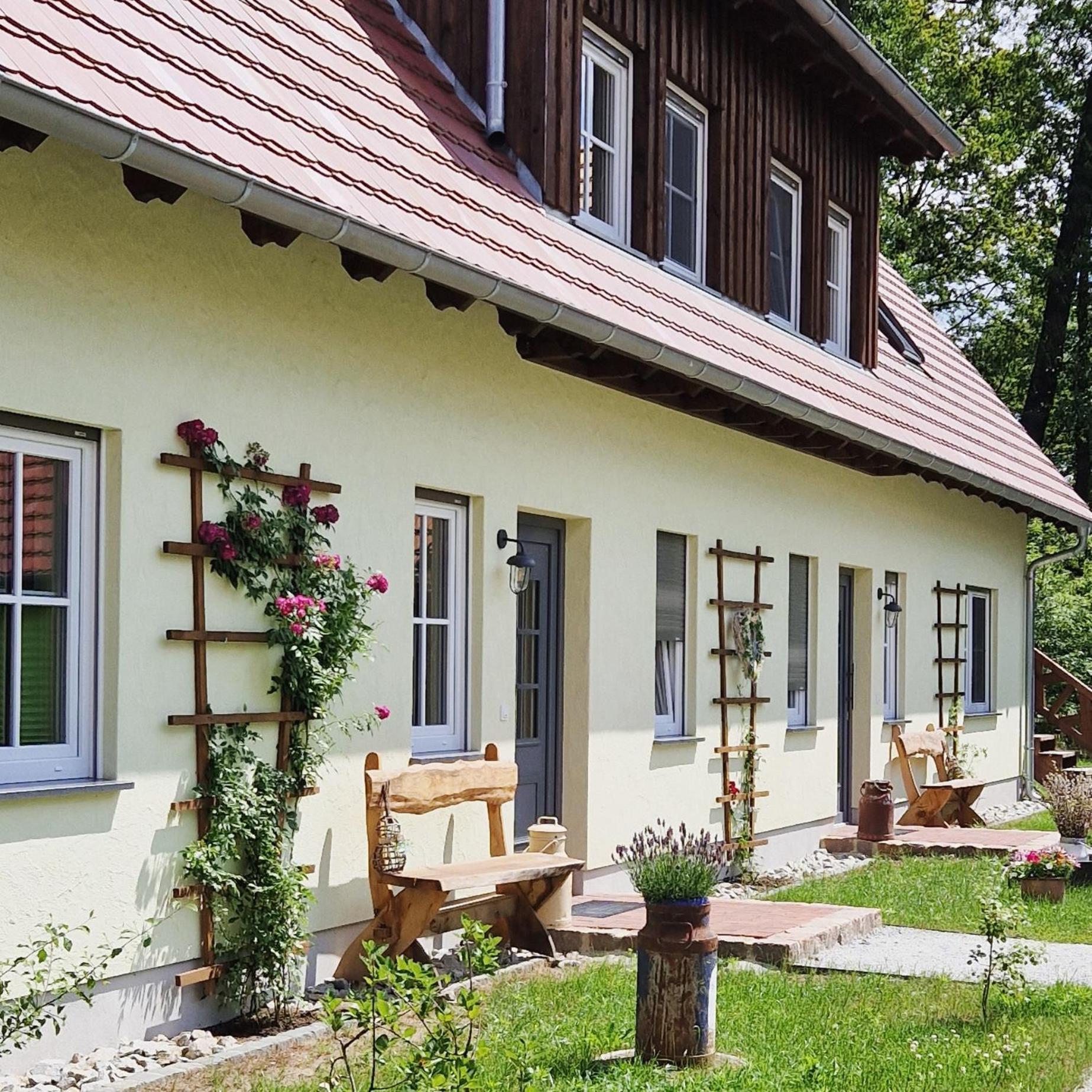 Vierseitenhof Appartements Бург Екстериор снимка